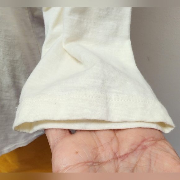 Eddie Bauer Ruffle & Button front shirt, Cream color, size L - Picture 3 of 7